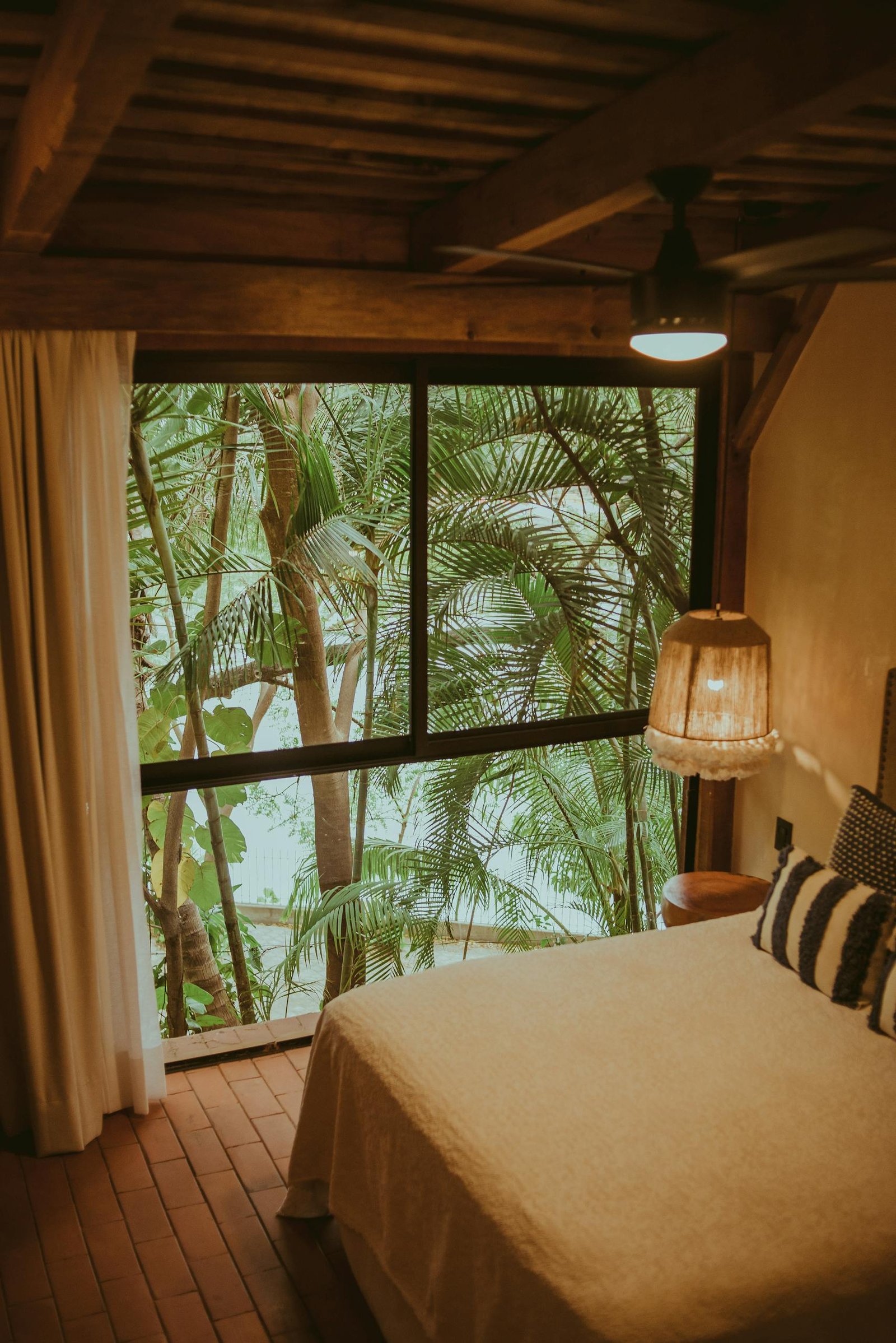Bedroom with View on Palm Trees
